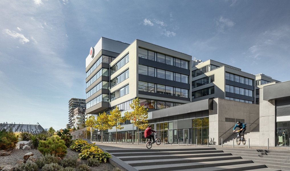 Pronájem kanceláře 2 427 m², Ořech – náhled fotky 7