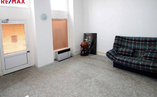 Pronájem kanceláře 45 m², Jiráskovo náměstí, Kolín - Kolín V