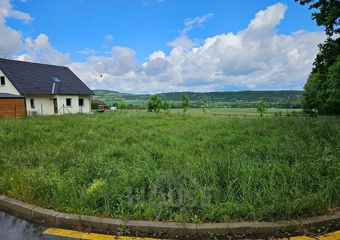 Prodej stavebního pozemku 914 m²
