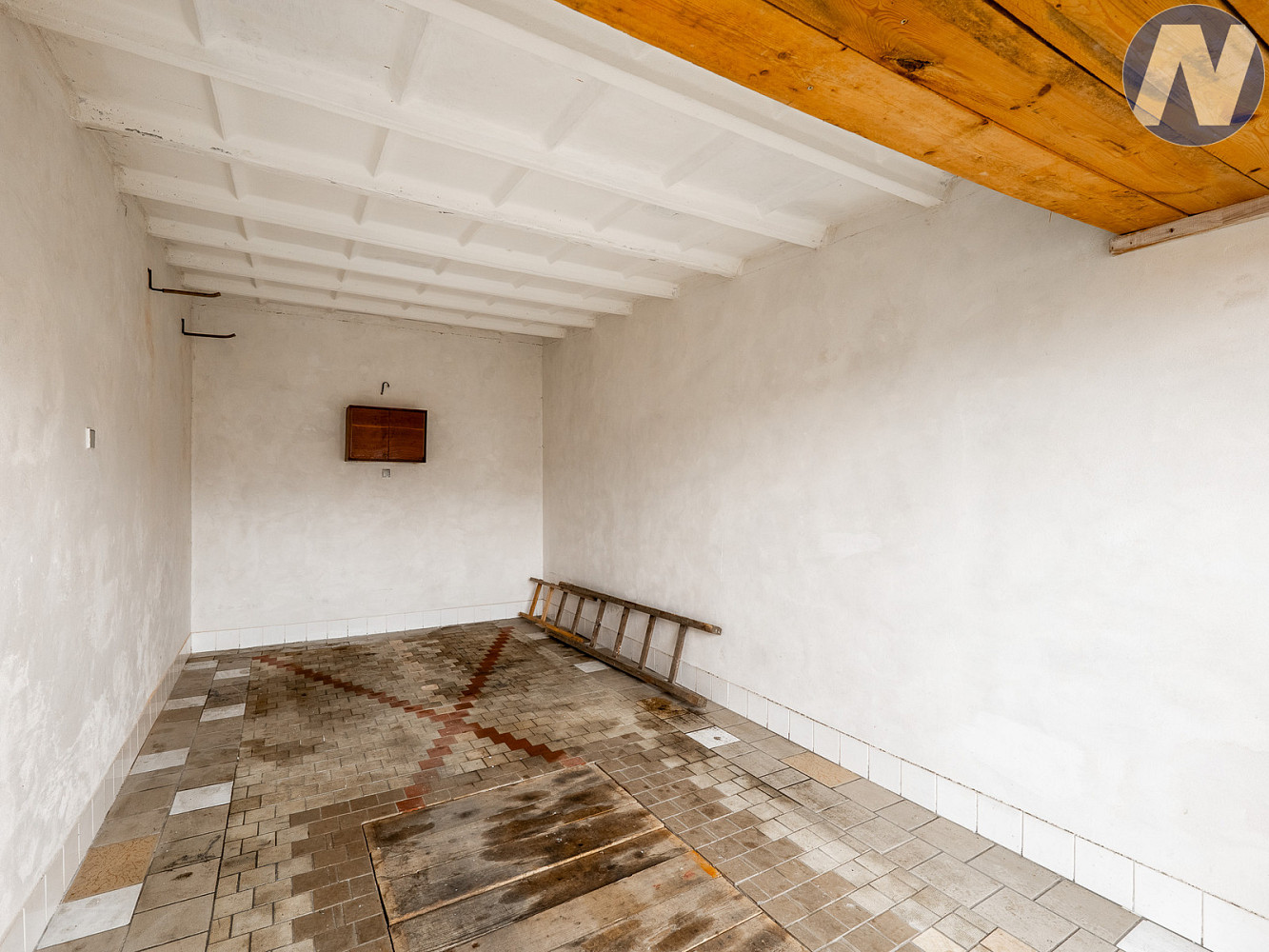 Prodej garáže, Volary Mlýnská ulice, montážní jáma – fotografie 5