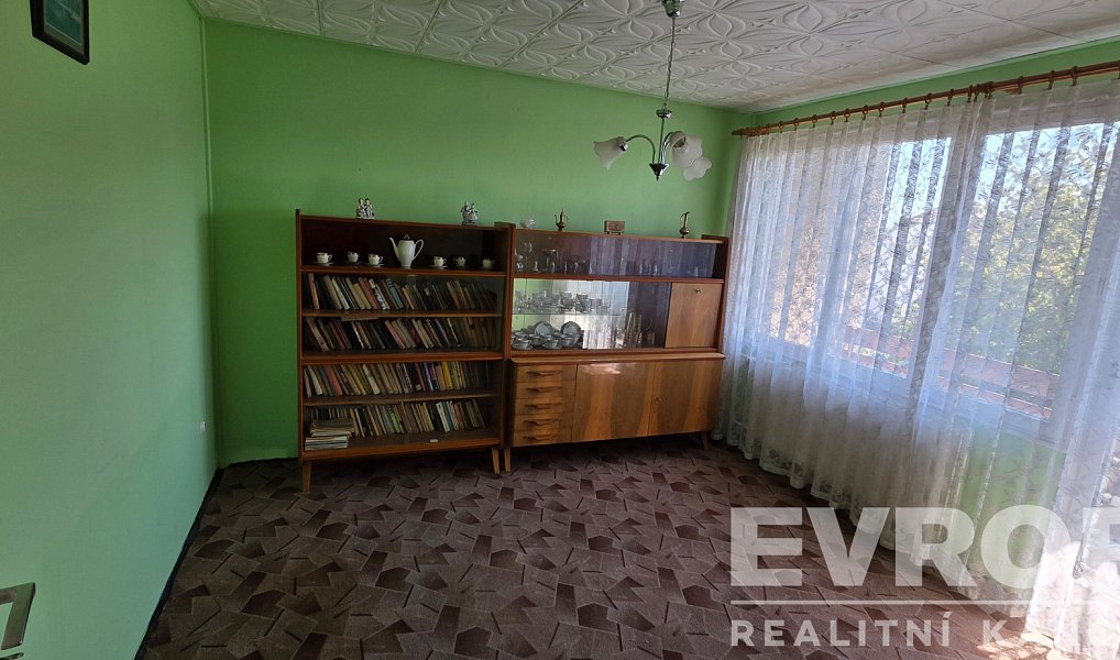 Prodej domu 198 m² s pozemkem 275 m², Velký Osek – náhled fotky 6