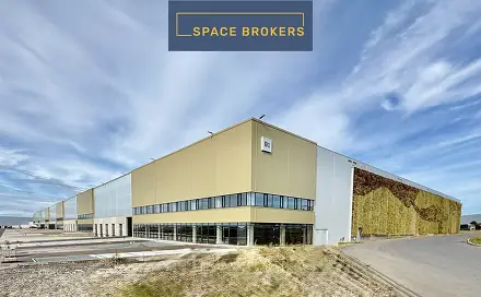 Pronájem skladovacích prostor 13 229 m², Kozomín, okres Mělník