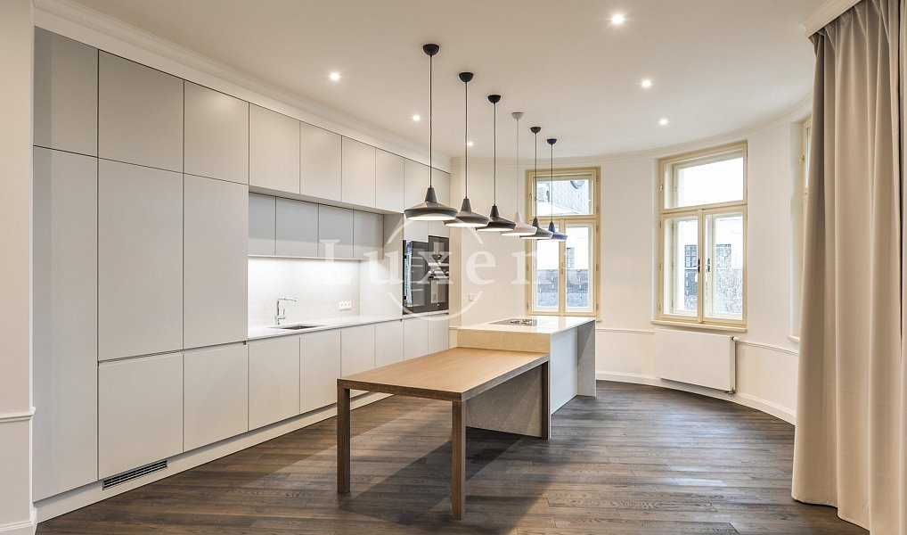 Pronájem bytu 4+kk 167 m², Praha – náhled fotky 4