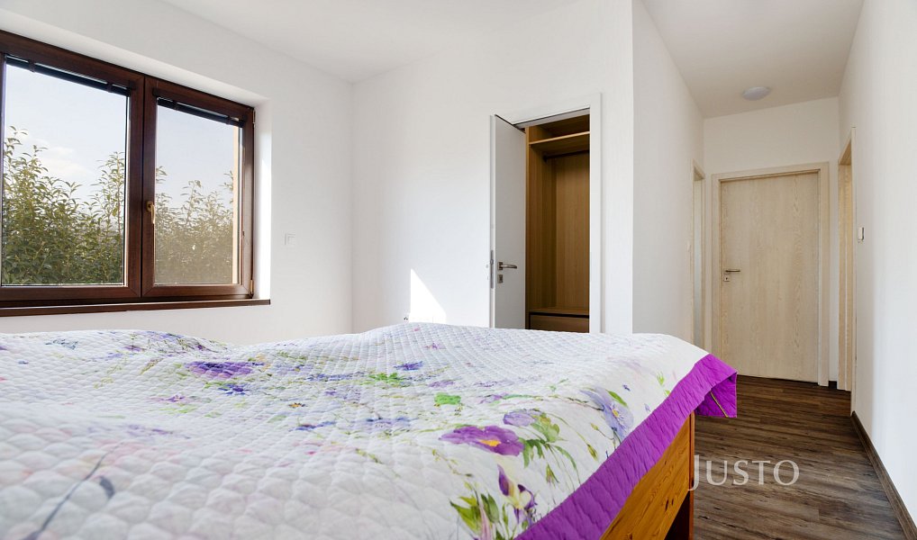 Prodej domu 227 m² s pozemkem 1 747 m², Teplice – náhled fotky 17