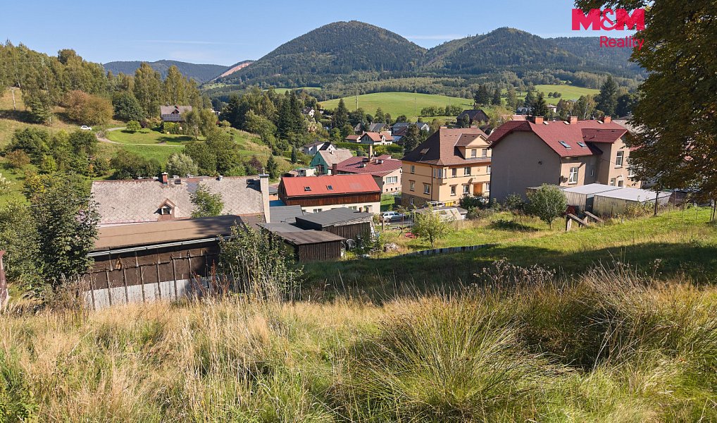 Prodej stavebního pozemku 1 093 m², Bernartice – náhled fotky 6