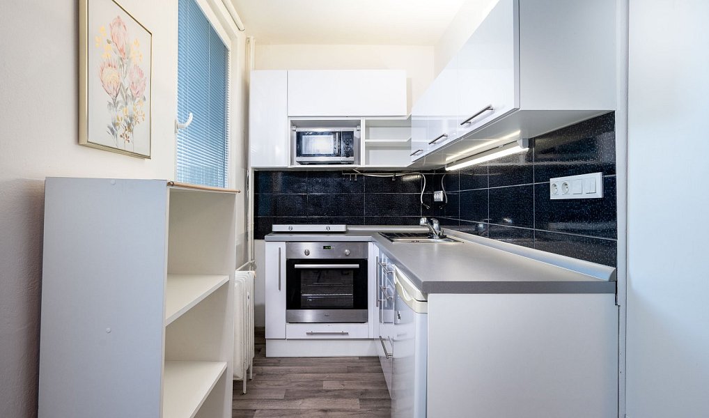 Prodej bytu 1+kk 36 m², Hradec Králové – náhled fotky 3