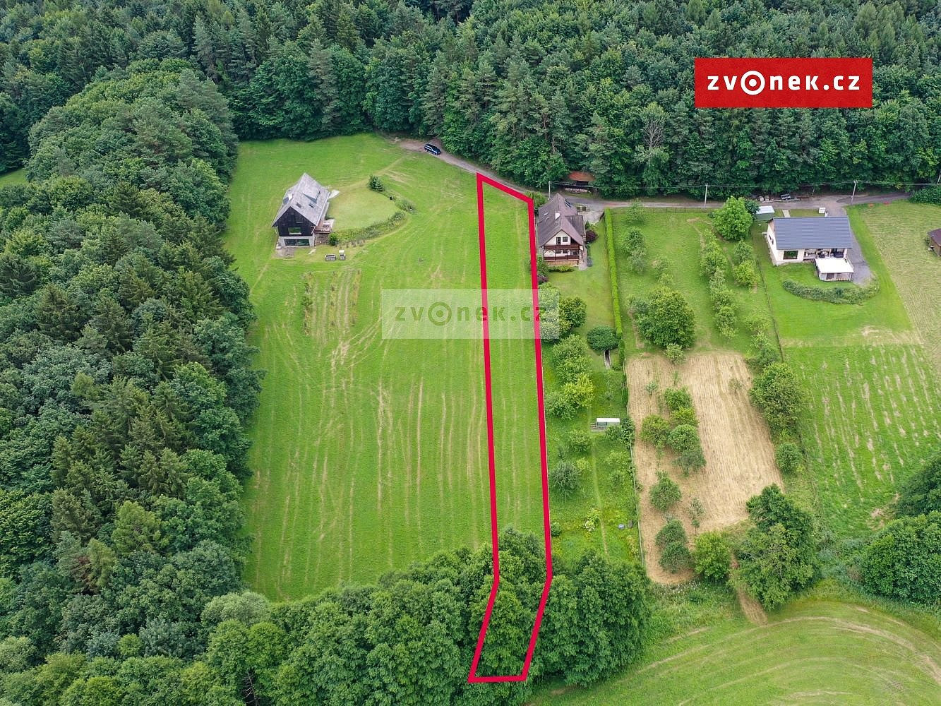 Prodej stavebního pozemku 1 841 m² – fotografie 2
