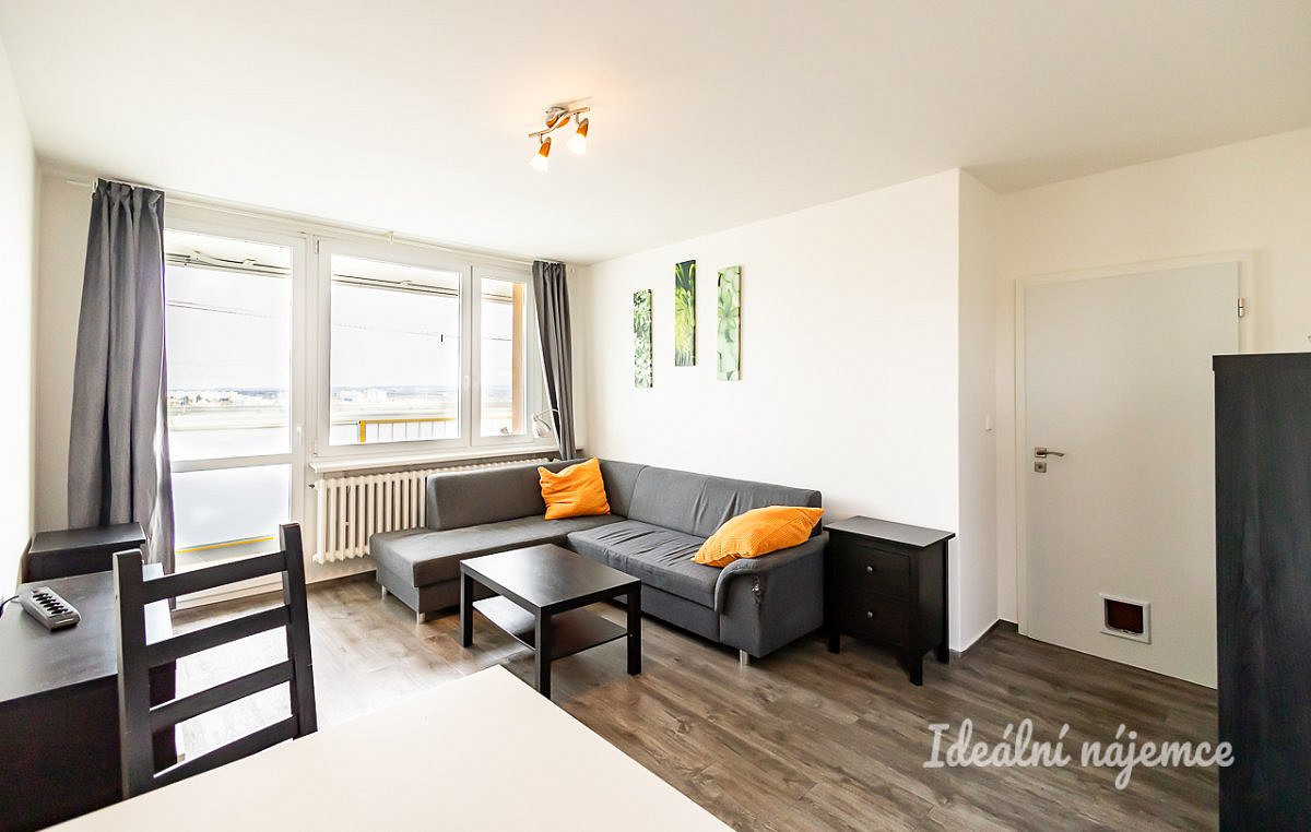 Pronájem bytu 3+kk 63 m² – fotografie 2