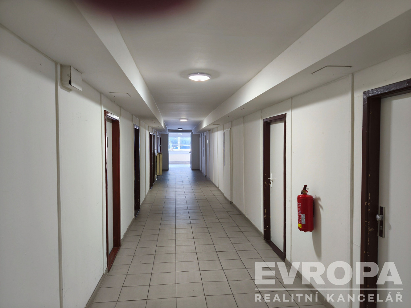 Pronájem prostorů pro sklad nebo lehkou výrobu 73m² Praha Ďáblice. – pohled 2