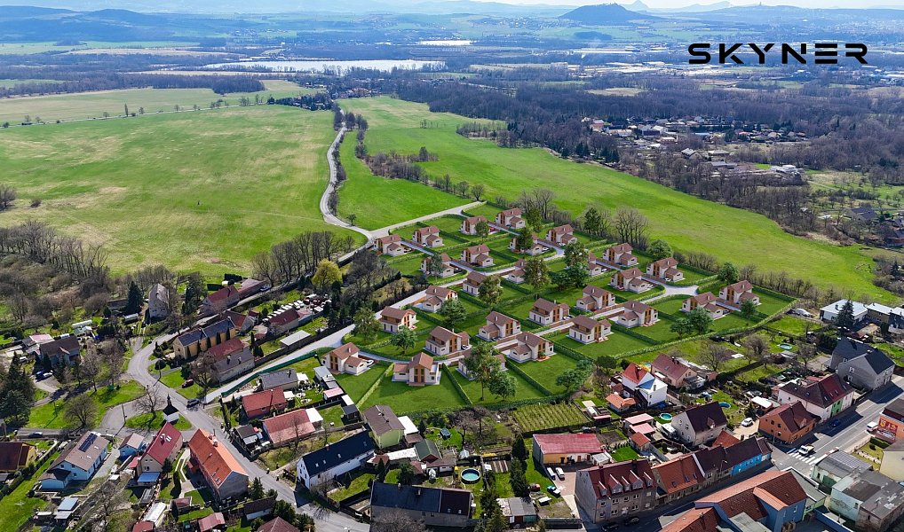 Prodej stavebního pozemku 1 470 m², Krupka – náhled fotky 2