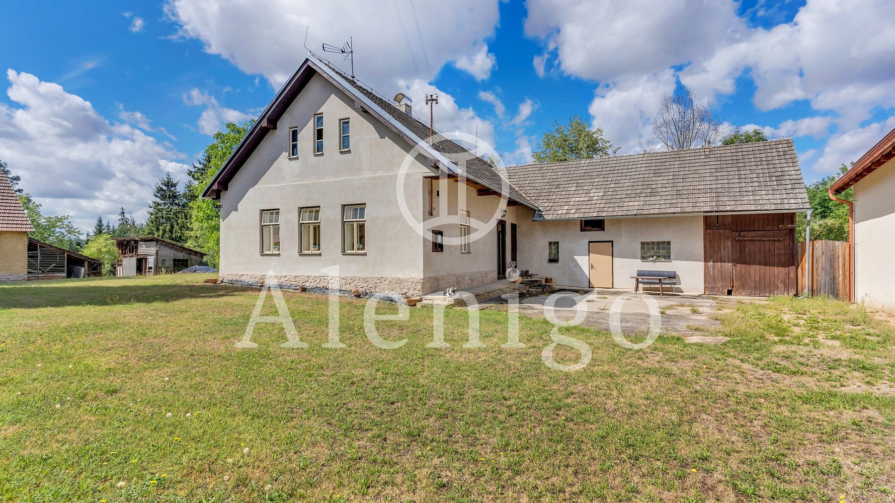 Prodej domu 120 m² s pozemkem 2 823 m²