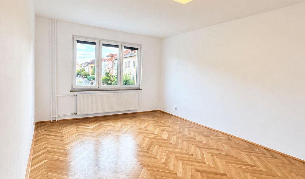 Pronájem bytu 3+1 76 m², Plzeň – náhled fotky 19