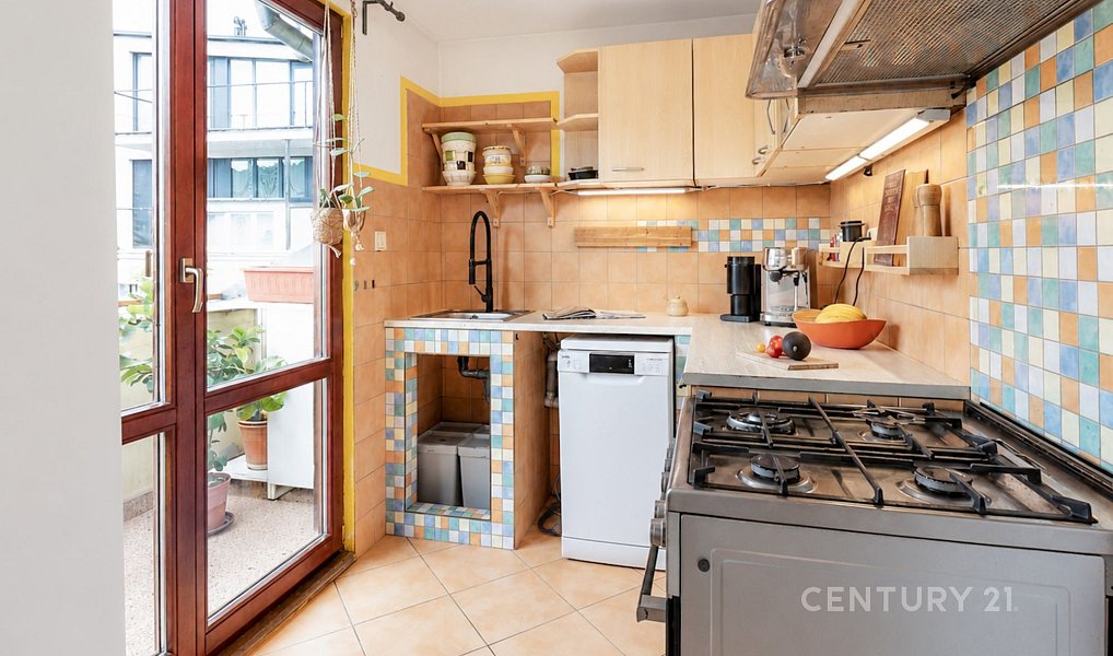 Prodej bytu 1+1 87 m², Praha – náhled fotky 12