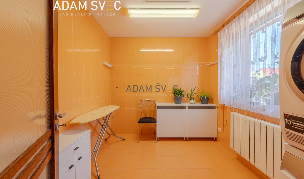 Prodej domu 359 m² s pozemkem 2 576 m², Hradčany-Kobeřice – náhled fotky 29