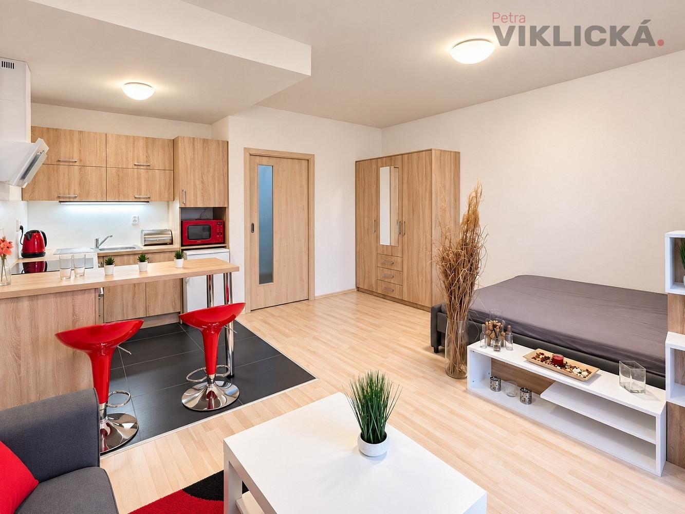 Pronájem bytu 1+kk 33 m² – fotografie 3