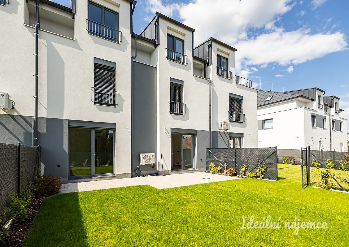 Pronájem bytu 2+kk 56 m² – fotografie 4