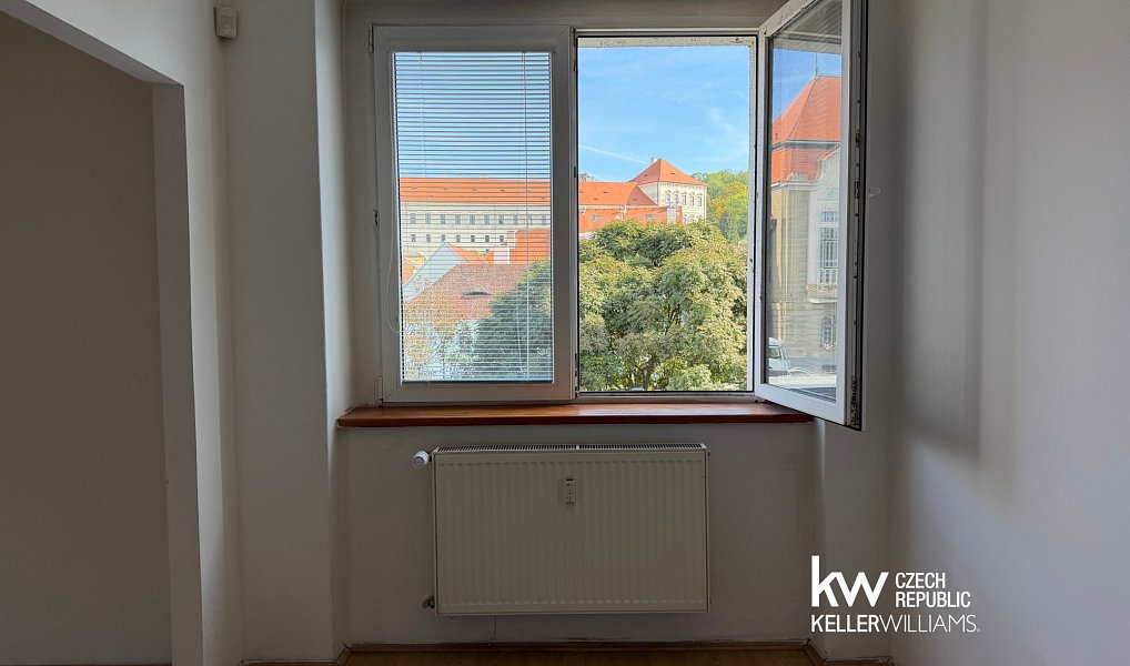 Pronájem obchodních prostor 82 m², Bílina – náhled fotky 4
