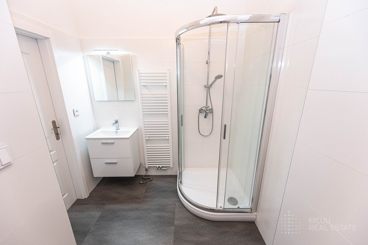 Pronájem bytu 2+kk 43 m² – pohled 5