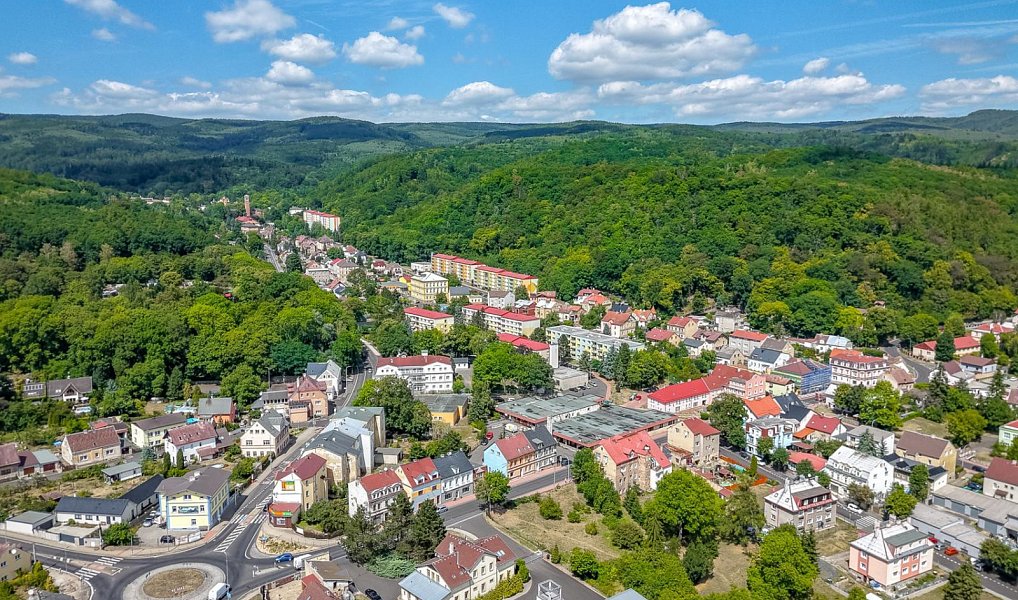 Prodej domu 350 m² s pozemkem 207 m², Dubí – náhled fotky 53