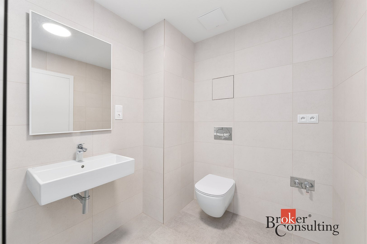 Pronájem bytu 2+kk 45 m² – fotografie 5