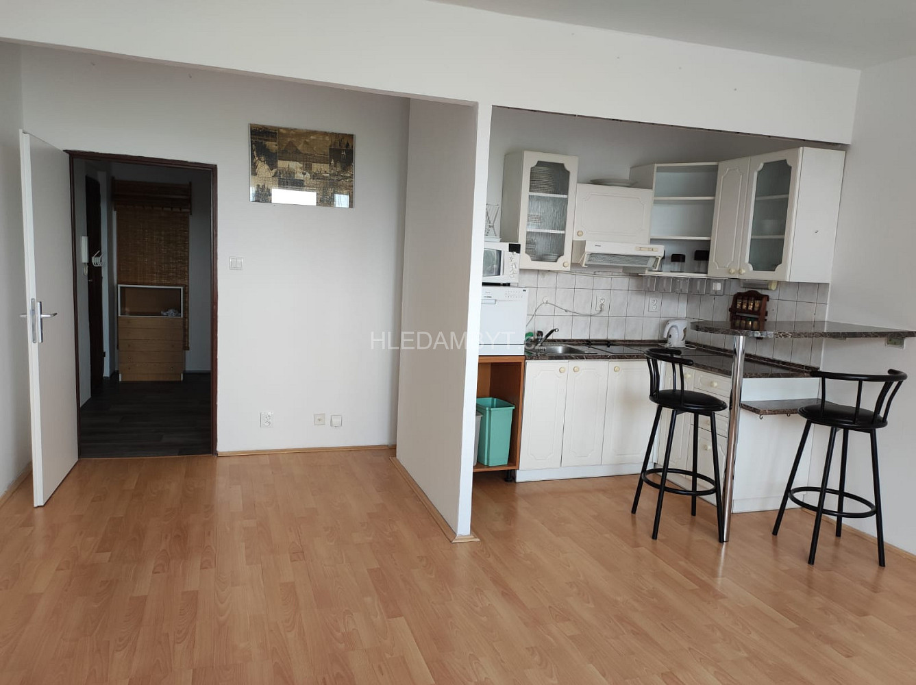 Pronájem bytu 1+kk 40 m² – fotografie 2
