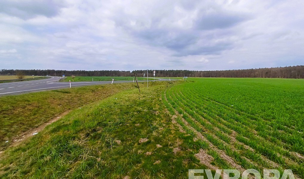 Prodej pole 27 281 m², Čistá – náhled fotky 10