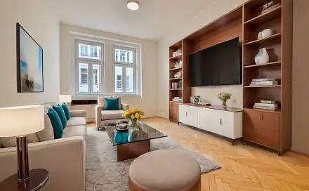 Pronájem bytu 1+1 37 m²