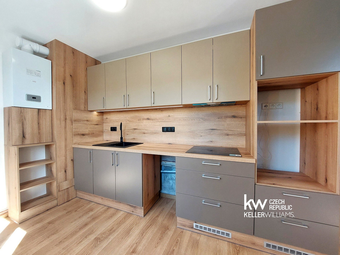 Pronájem bytu 2+kk 57 m² – fotografie 4