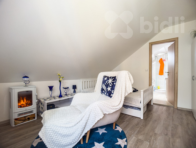 Prodej nájemního domu, činžáku 298 m² — photo 2
