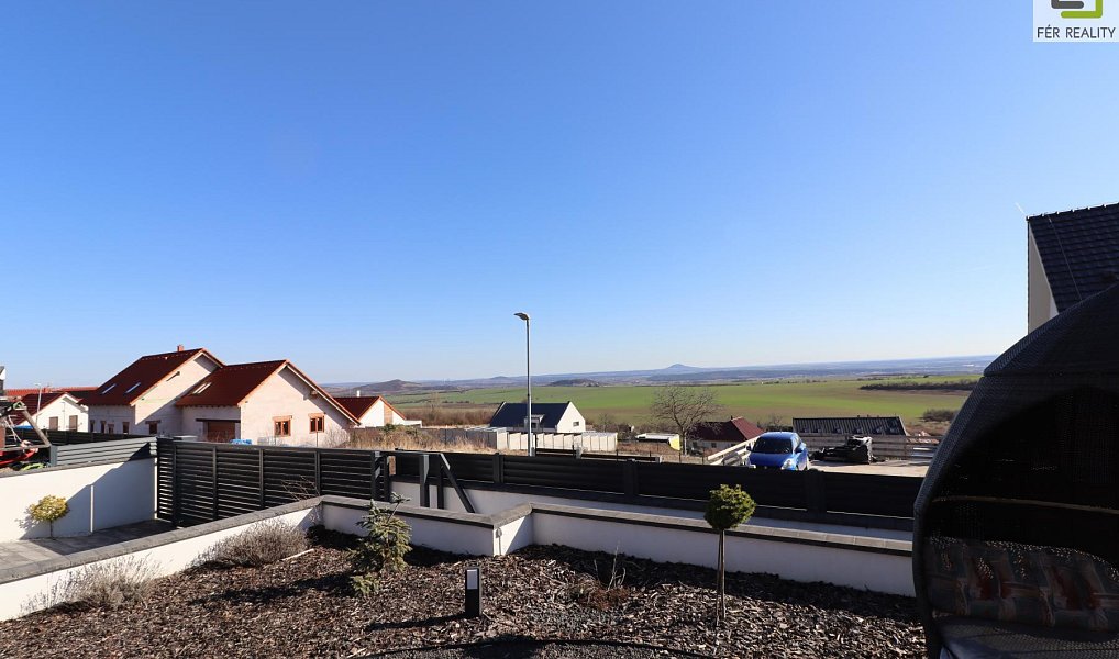 Prodej domu 219 m² s pozemkem 1 132 m², Žitenice – náhled fotky 6