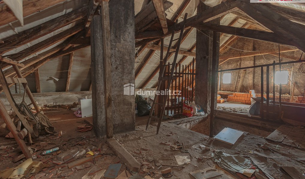 Prodej domu 360 m² s pozemkem 657 m², Králův Dvůr – náhled fotky 18