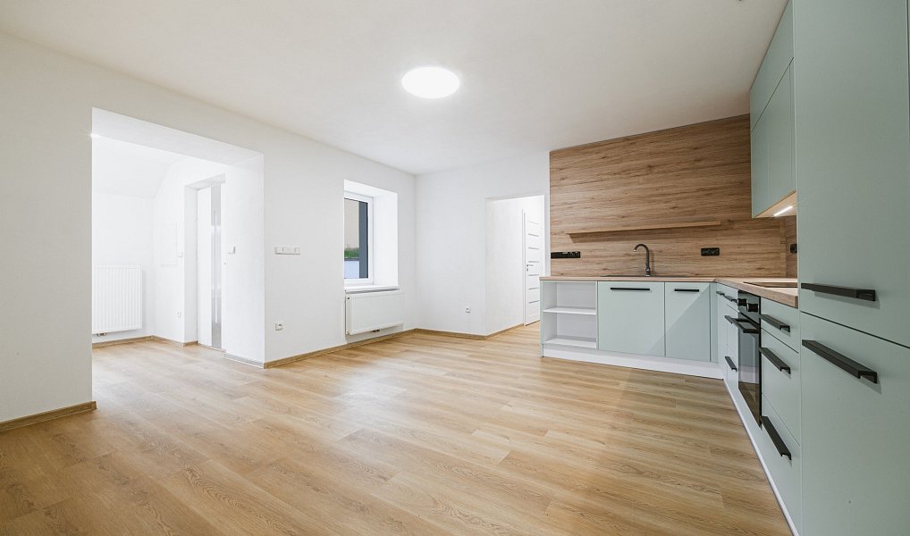 Prodej domu 95 m² s pozemkem 727 m², Jemnice – náhled fotky 4