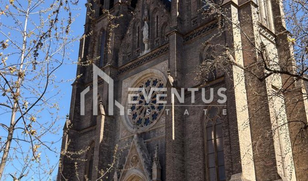 Prodej domu 1 520 m² s pozemkem 400 m², Praha – náhled fotky 4