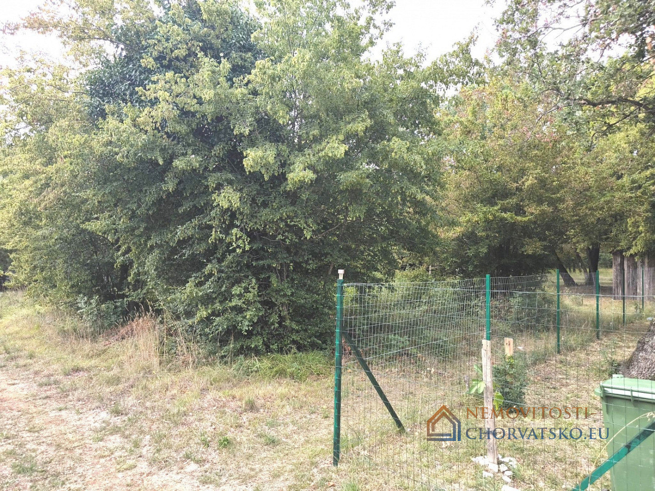 Prodej stavebního pozemku 340 m² - Widok 5
