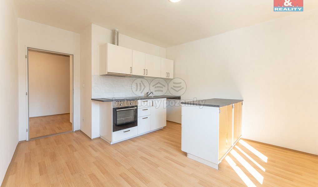 Prodej nájemního domu, činžáku 1 120 m², Liběchov – náhled fotky 3