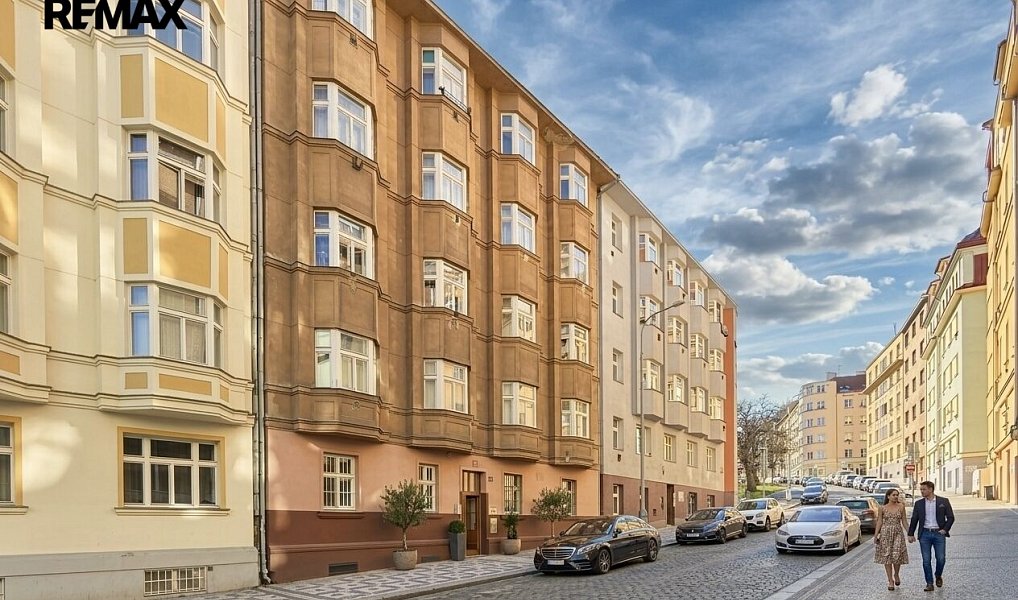 Prodej bytu 2+1 72 m², Praha – fotka 1 z 10