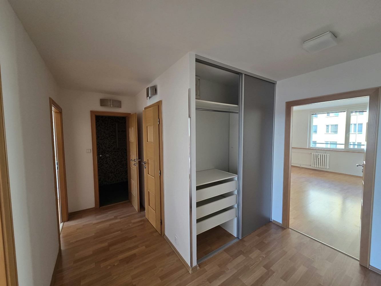 Pronájem bytu 3+kk 76 m² – fotografie 5