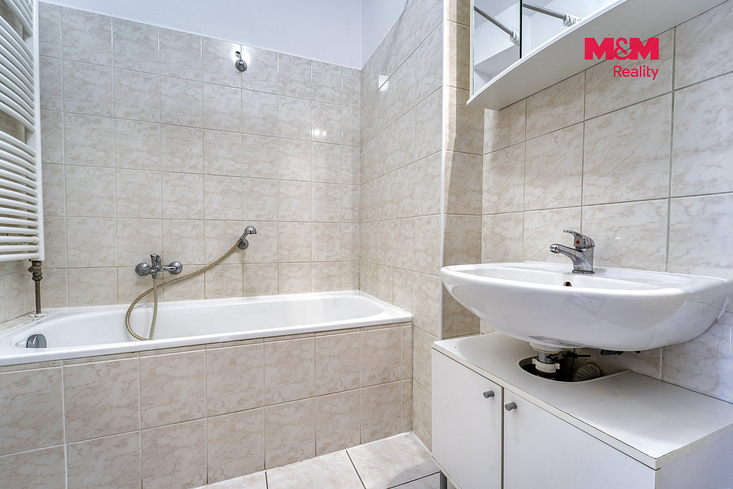 Pronájem bytu 1+kk 44 m² – fotografie 3