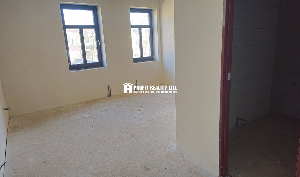 Prodej domu 166 m² s pozemkem 1 265 m², Kounov – náhled fotky 9