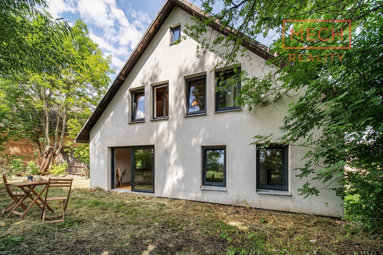 Prodej domu 136 m² s pozemkem 274 m²