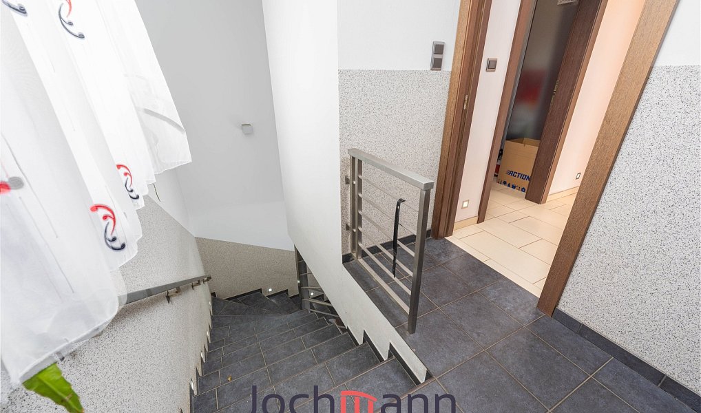 Prodej domu 274 m² s pozemkem 1 138 m², Rudolfov – náhled fotky 17