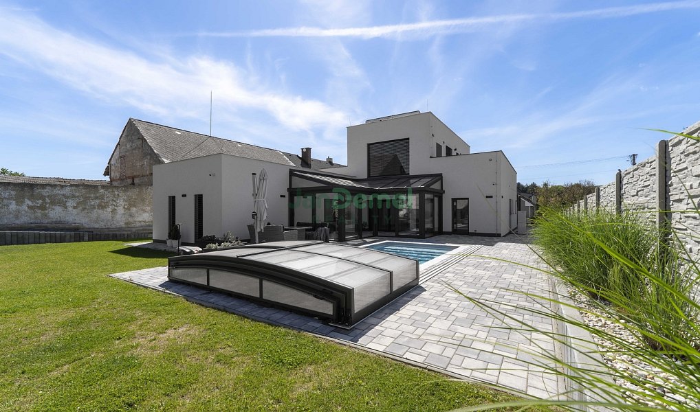 Prodej domu 199 m² s pozemkem 1 598 m², Píšť – náhled fotky 3