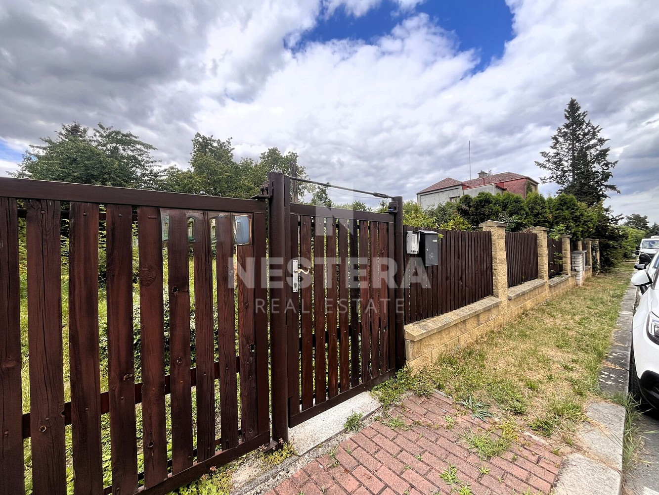 Prodej stavebního pozemku 834 m²