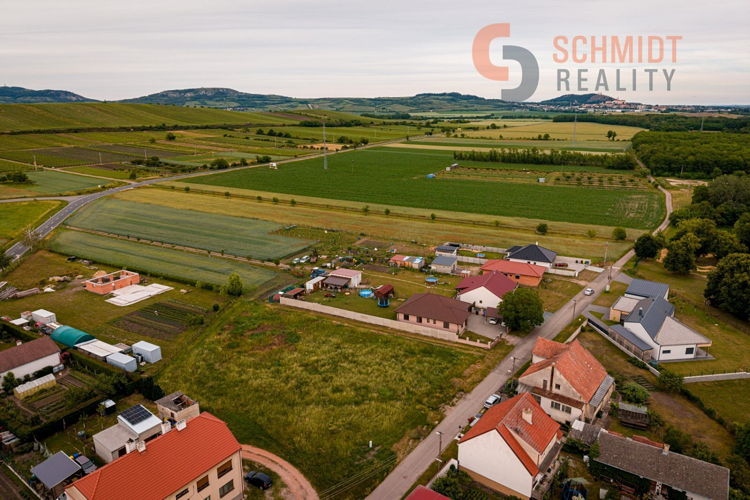 Prodej stavebního pozemku 918 m² – fotografie 4
