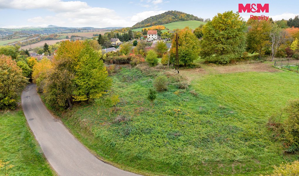 Prodej stavebního pozemku 3 215 m², Řehlovice – náhled fotky 2