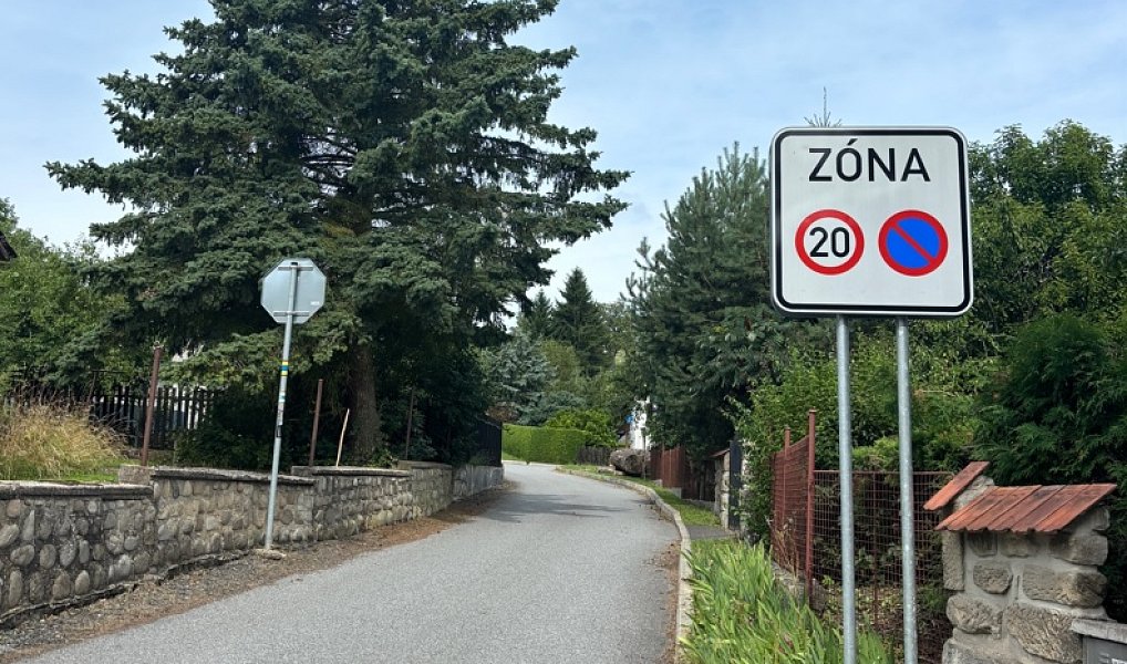Prodej stavebního pozemku 2 827 m², Hrubá Skála – náhled fotky 2