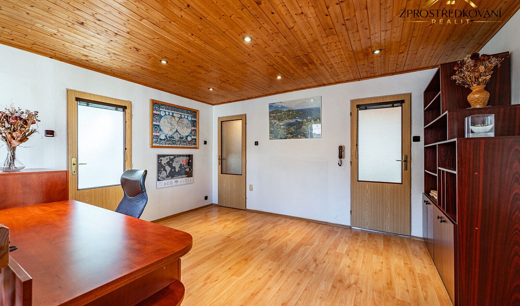 Prodej domu 259 m² s pozemkem 605 m², Kraslice – náhled fotky 21