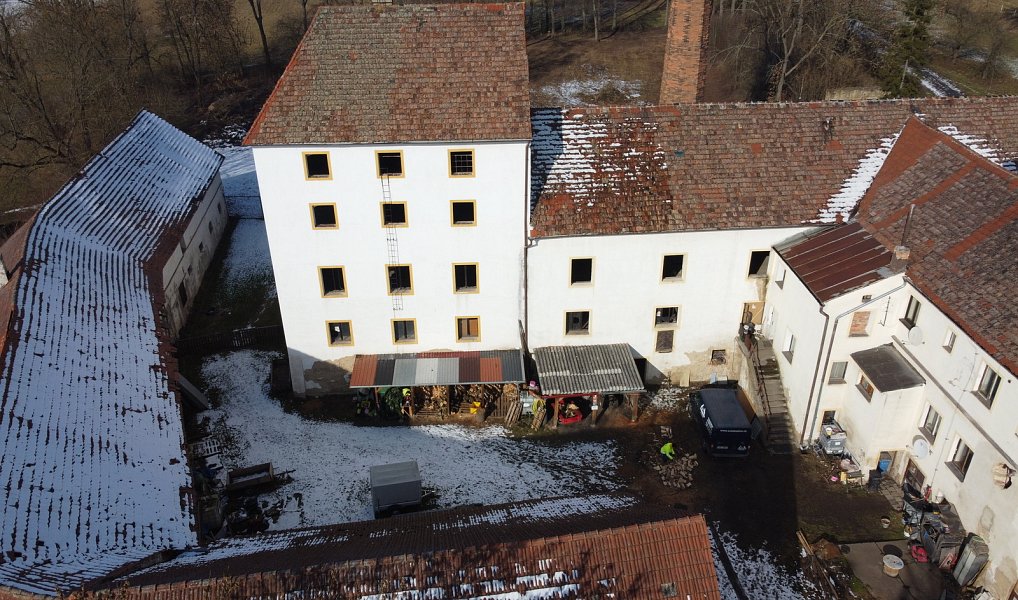 Prodej nájemního domu, činžáku 6 674 m², Královice – náhled fotky 3
