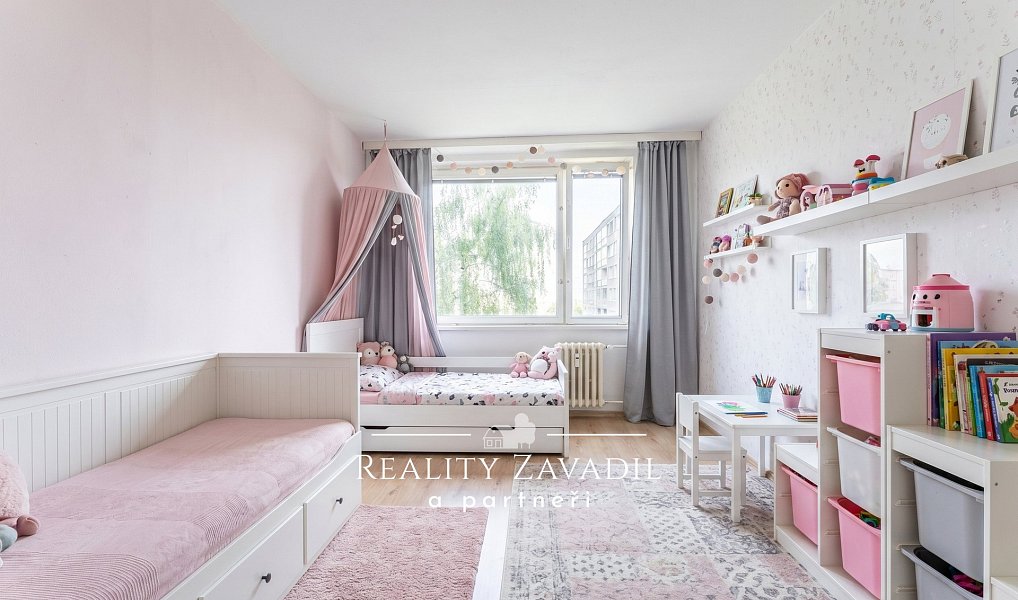 Prodej bytu 3+1 76 m², Praha – náhled fotky 3