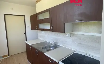 Pronájem bytu 3+kk 56 m², Dukelská, Broumov - Olivětín, okres Náchod